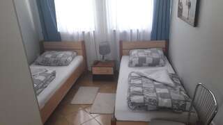 Отель Hotel Elda Быдгощ Двухместный номер с 1 кроватью или 2 отдельными кроватями-1